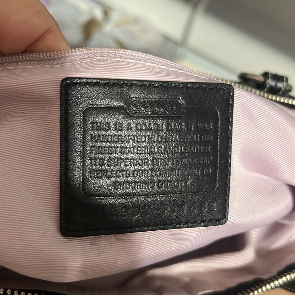 Coach Black and Cream Tote Bag - Picture 9 of 11